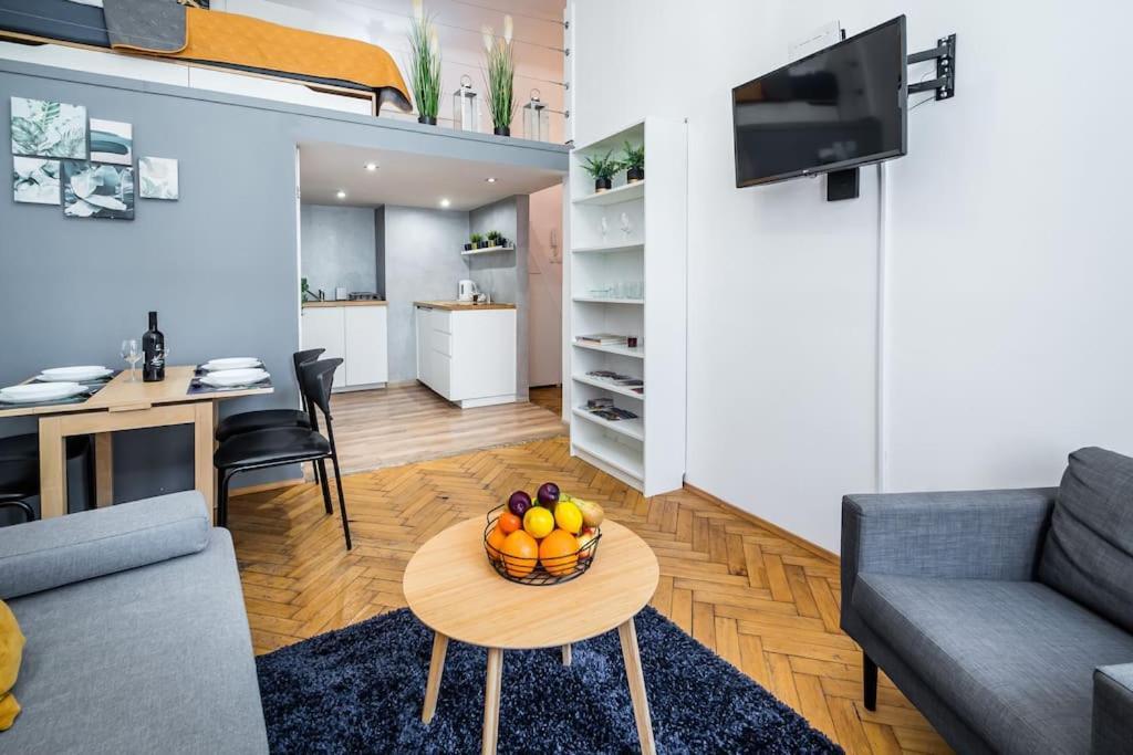 Royal City Apartment 40 M2 Krasków Eksteriør bilde